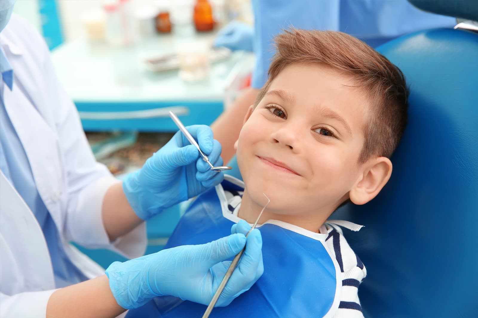 Dentista especializado en niños en Santiago de Compostela